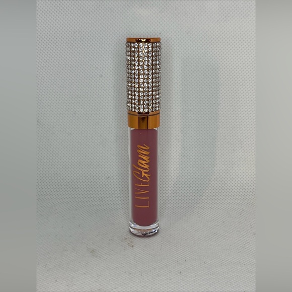 Kiss Me Liquid Lipstick High End - Picture 1 of 2